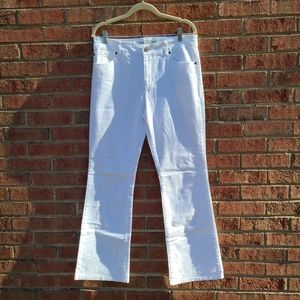 Chico's Platinum Denim Ultimate Fit Barely Flare White Jeans Size 1 (US size 8)